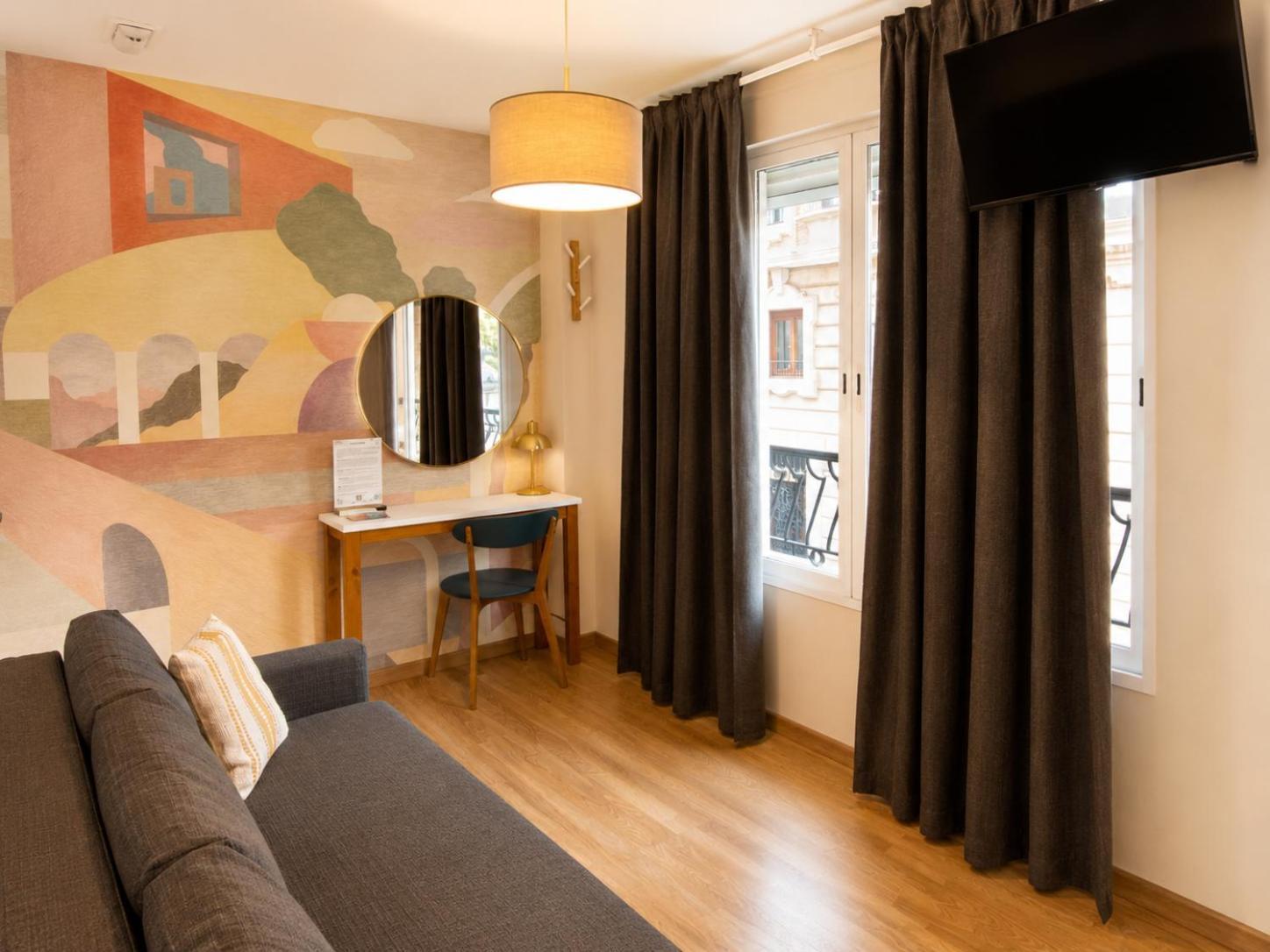 Quadruple Room with Private Bathroom